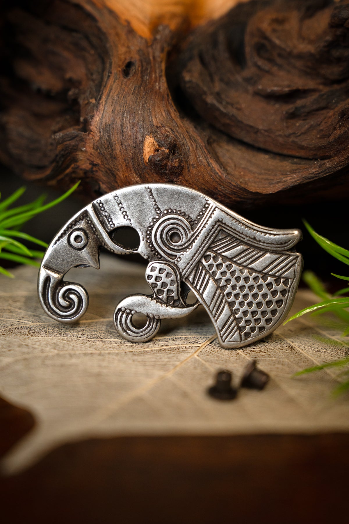 Germanic raven beltfitting migration period pair left and right, bronze