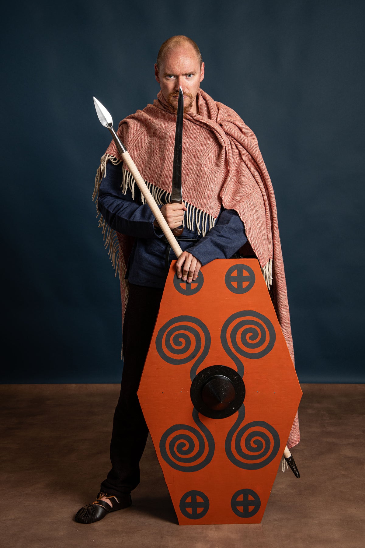 Germanic Iron Age cloak, wool, red