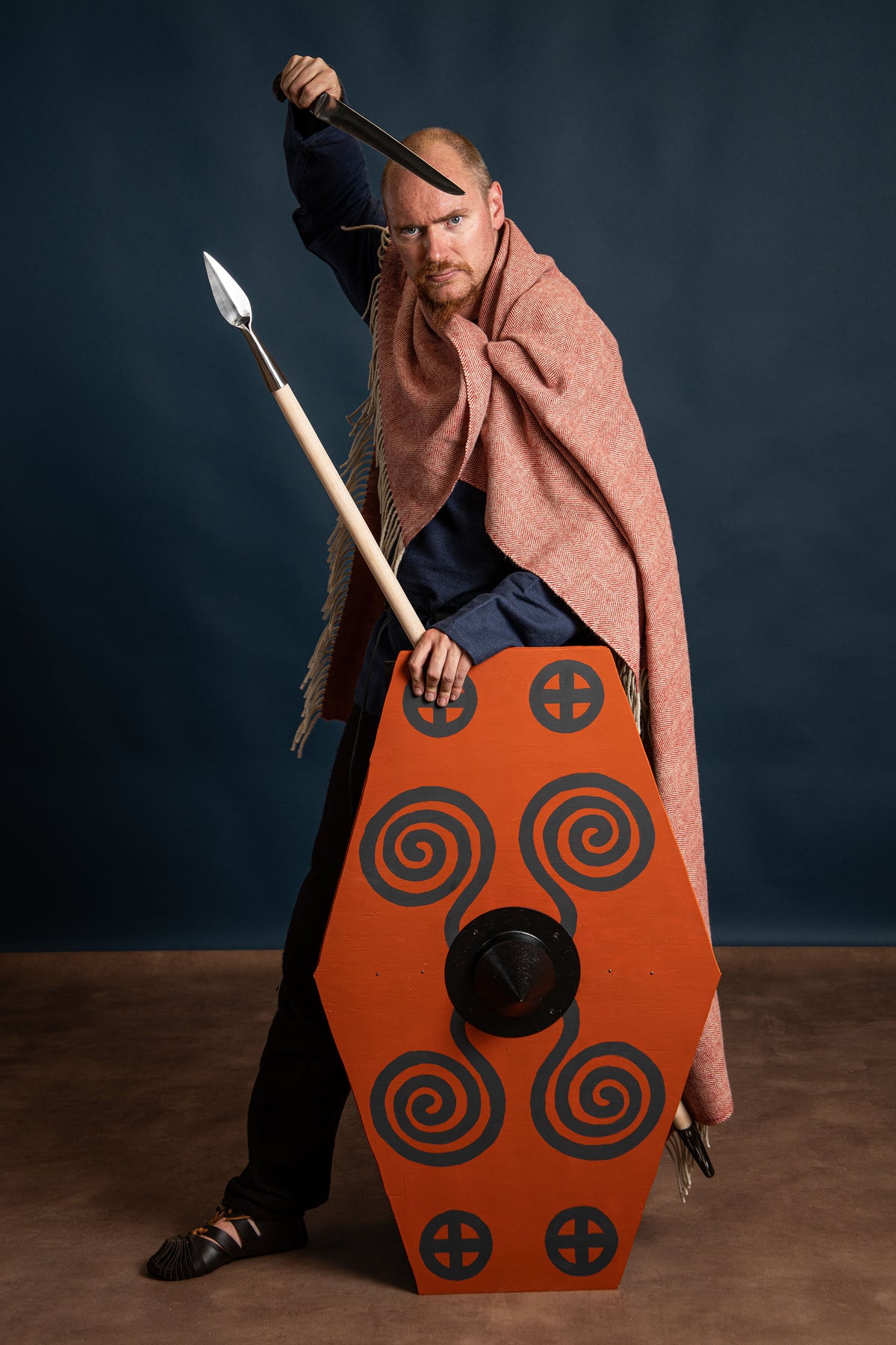 Germanic Iron Age cloak, wool, red