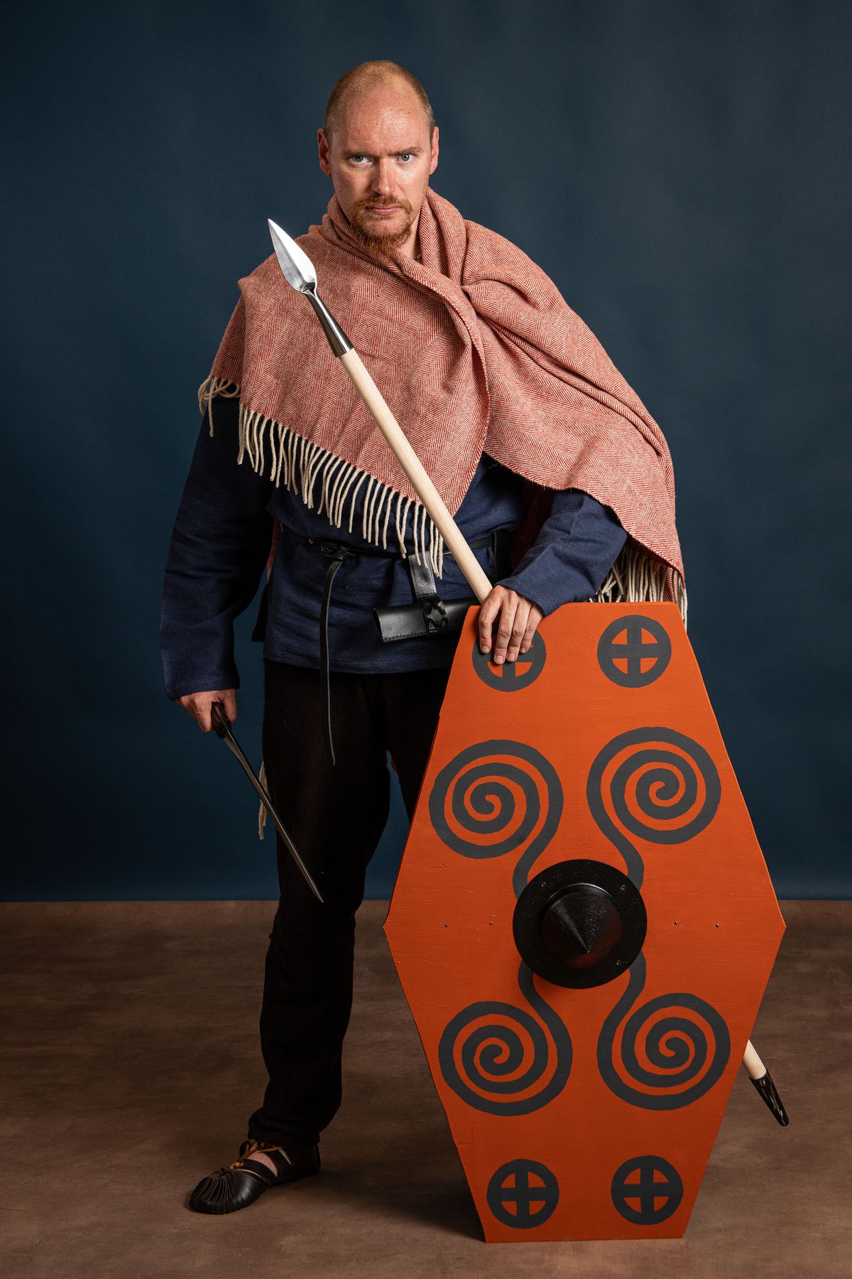 Germanic Iron Age cloak, wool, red