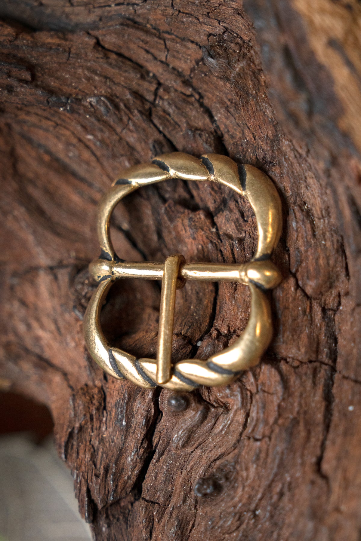 Medieval buckle small