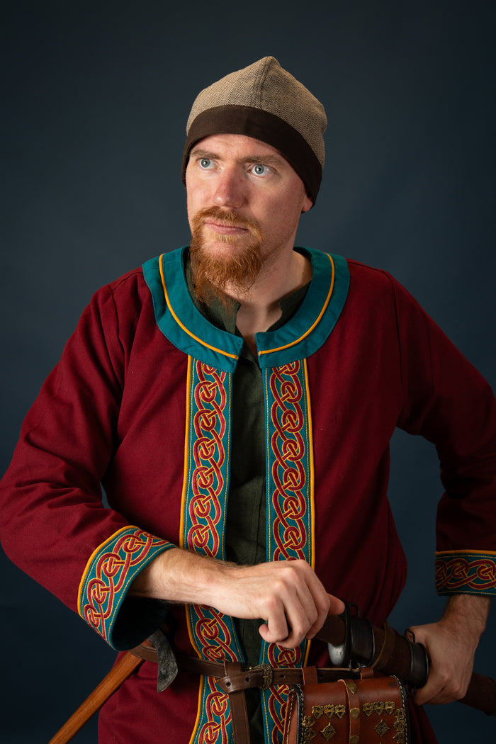 Embroidered Viking kaftan, red-blue