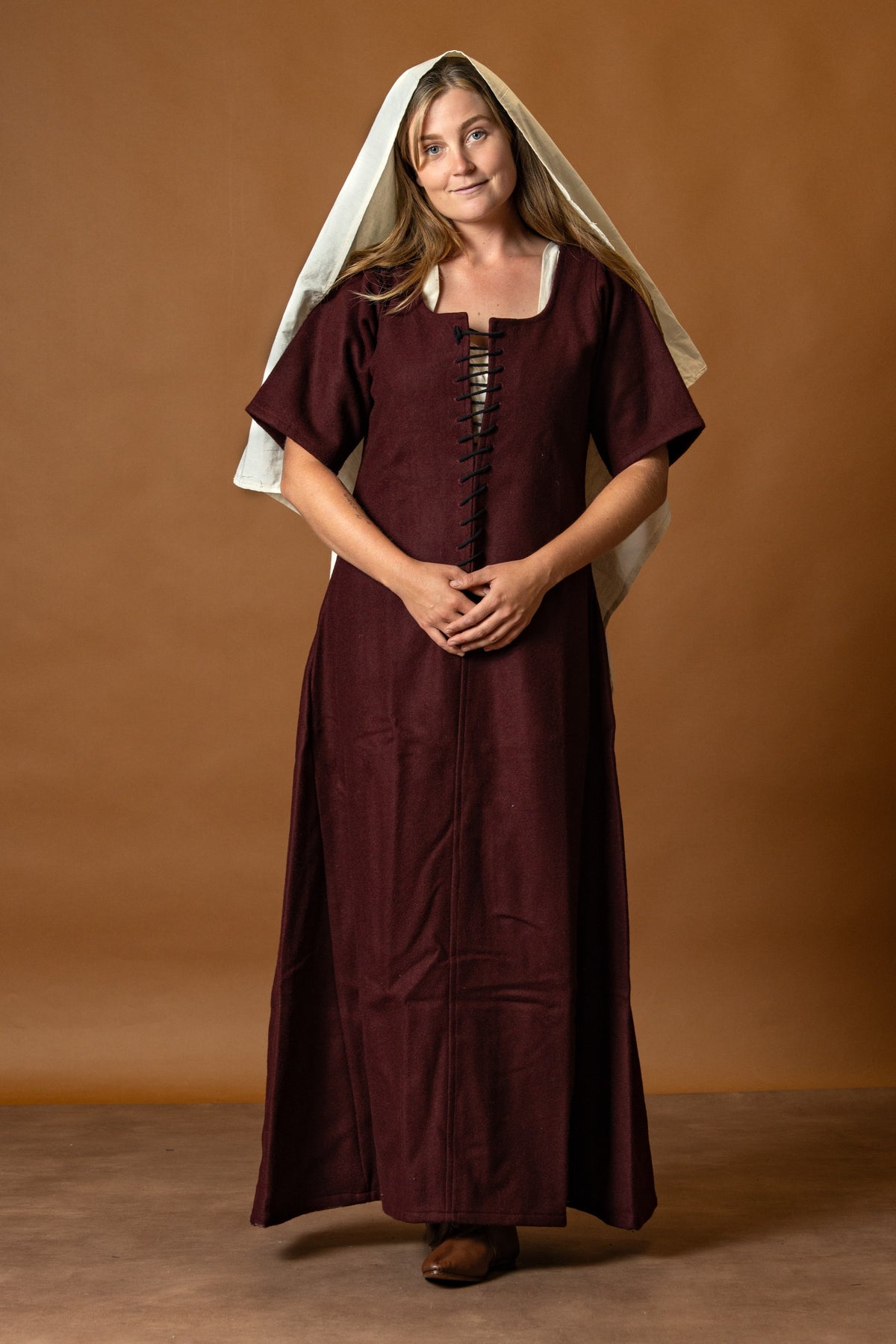 15th century cotehardie, wool, red