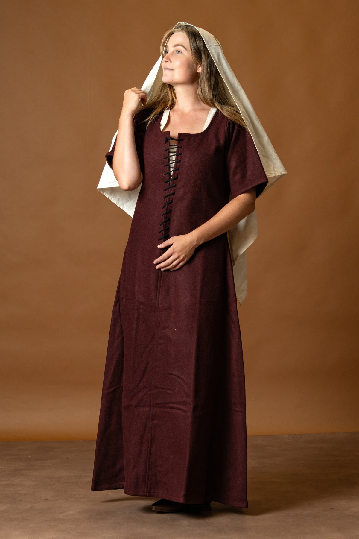 15th century cotehardie, wool, red