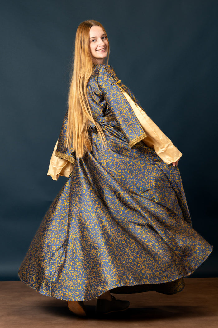 Aquitania bliaut - blue