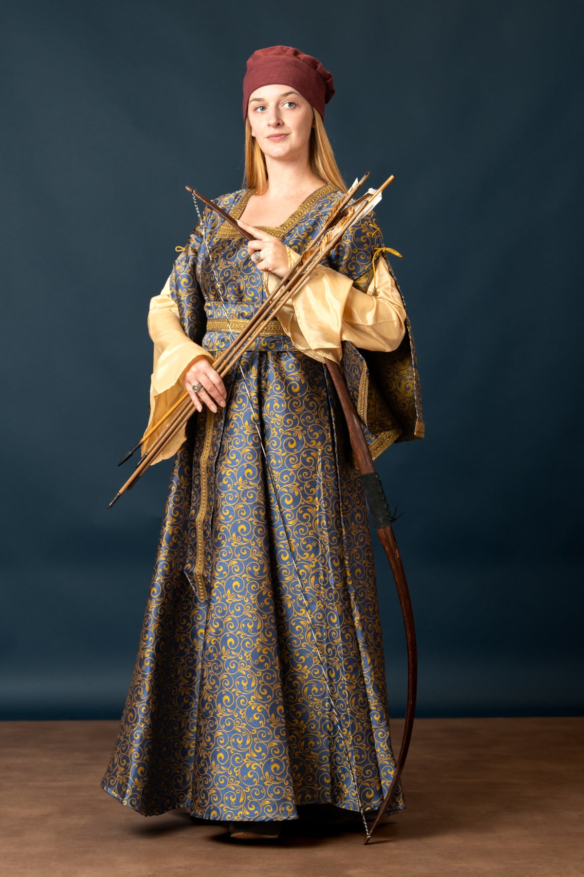 Aquitania bliaut - blue