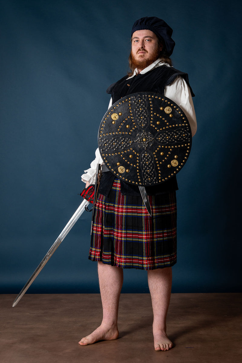 Szkocka tarcza Highland targe z krzyżem celtyckim