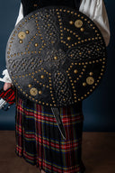 Szkocka tarcza Highland targe z krzyżem celtyckim