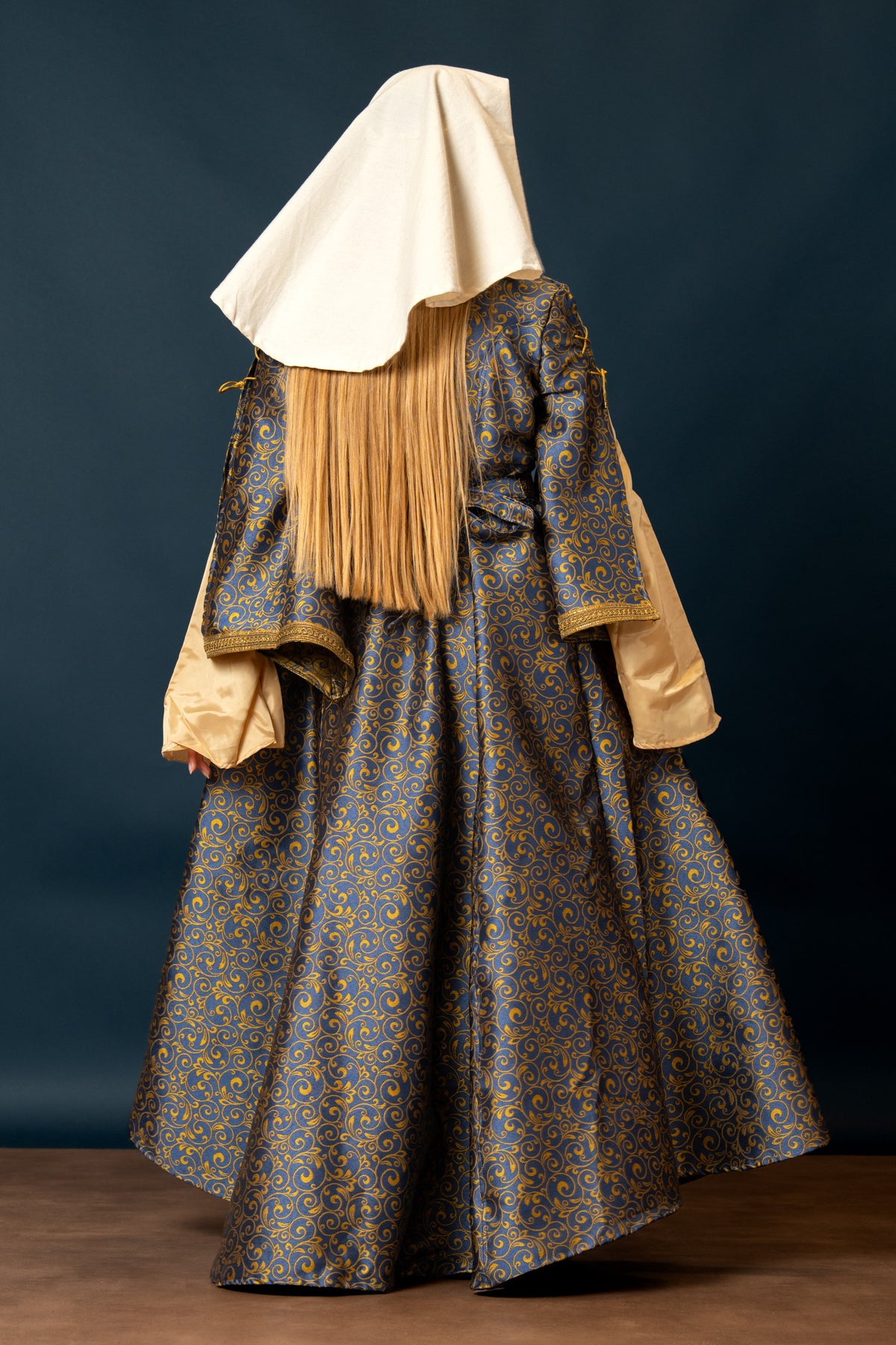 Aquitania bliaut - blue