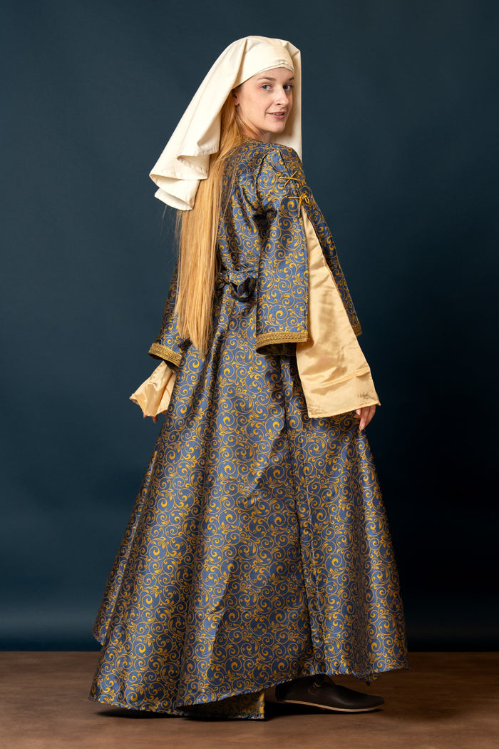 Aquitania bliaut - blue