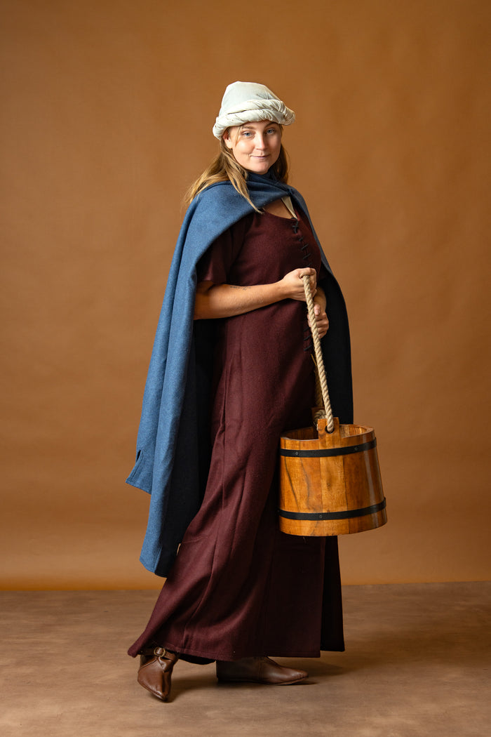 14th century cloak Bockstenman, heuke, wool, blue