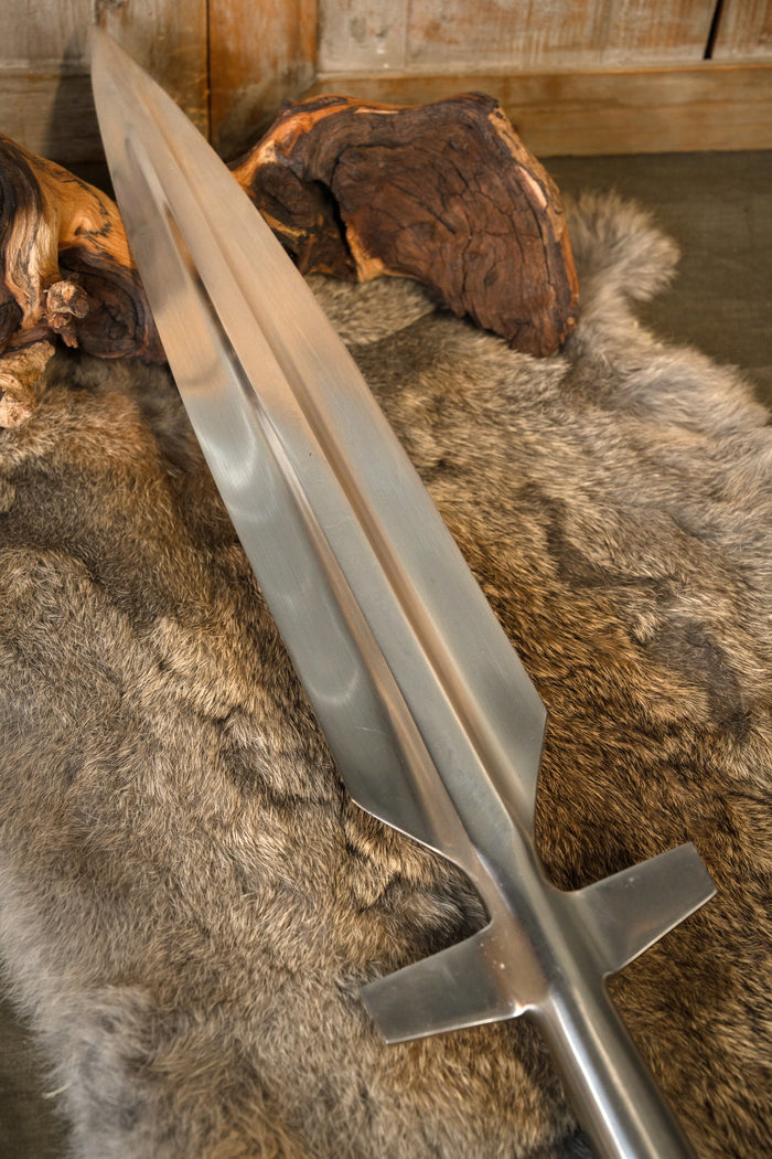 Winged Viking spear, semi-sharp