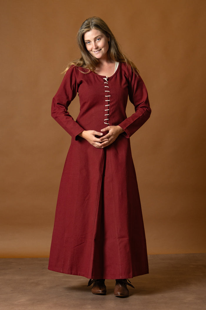 Cotehardie Christina, burgundy red