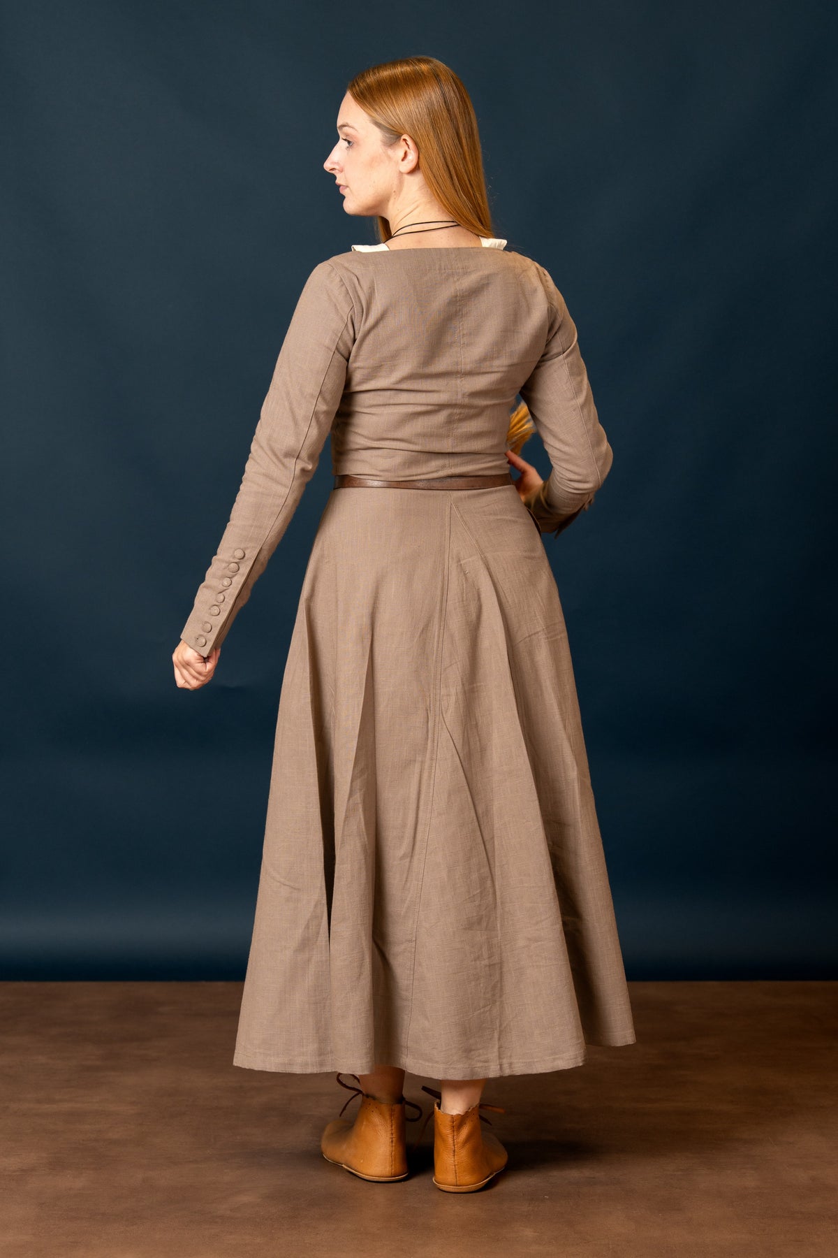 Cotehardie Marian, cotton, brown