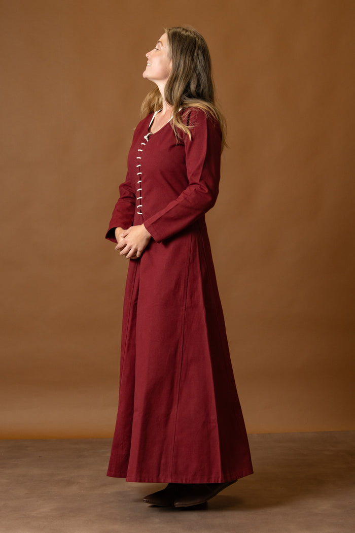 Cotehardie Christina, burgundy red