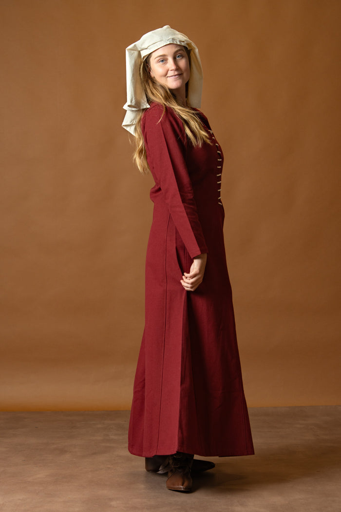 Cotehardie Christina, burgundy red