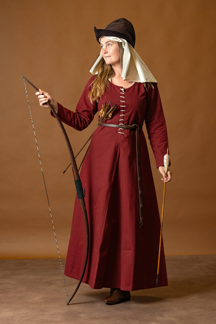 Cotehardie Christina, burgundy red