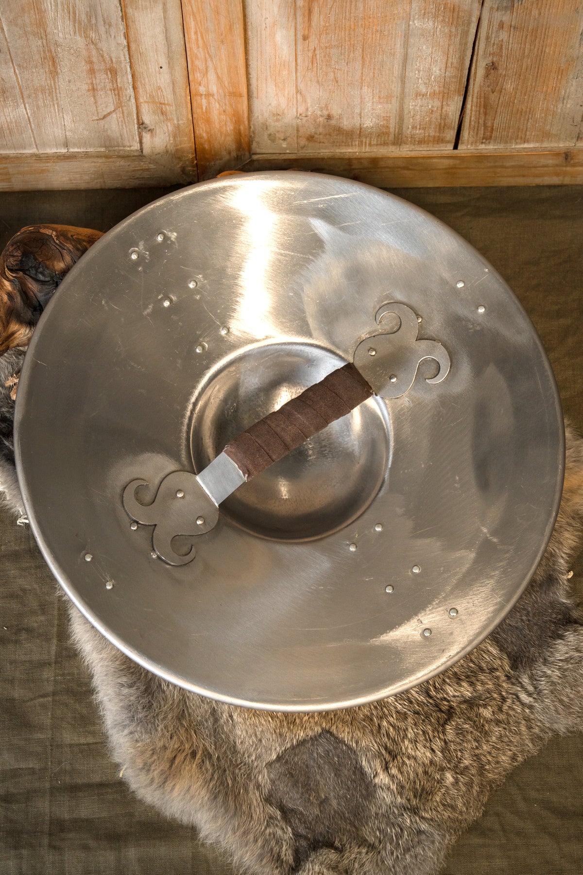 Reinforced buckler, type IB, size L