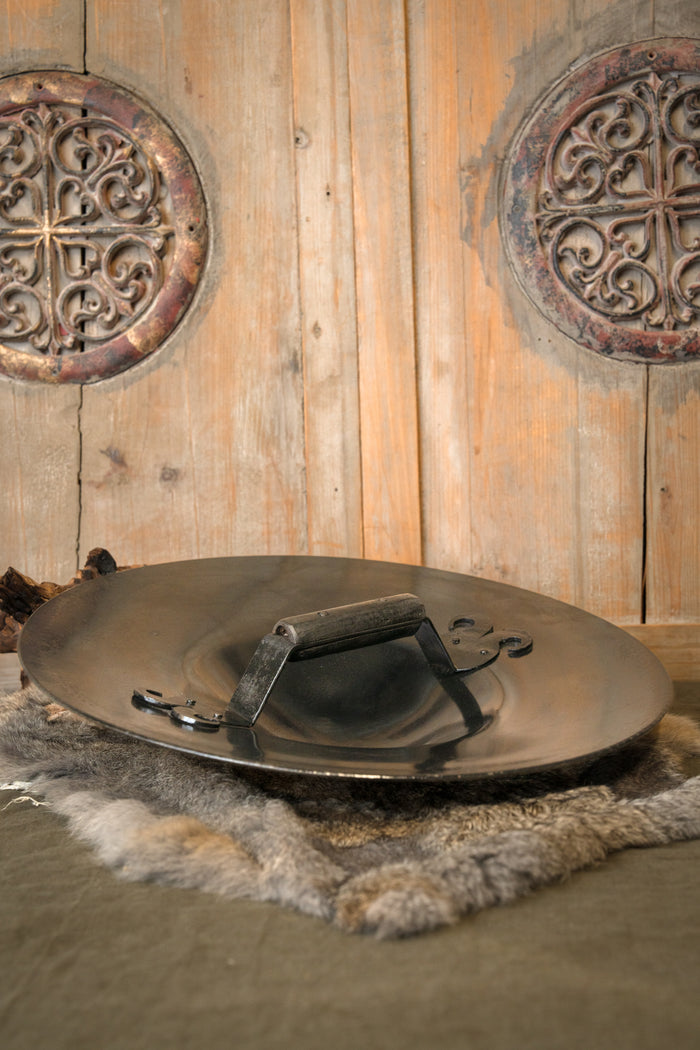 Spanish buckler, patinated, type IB