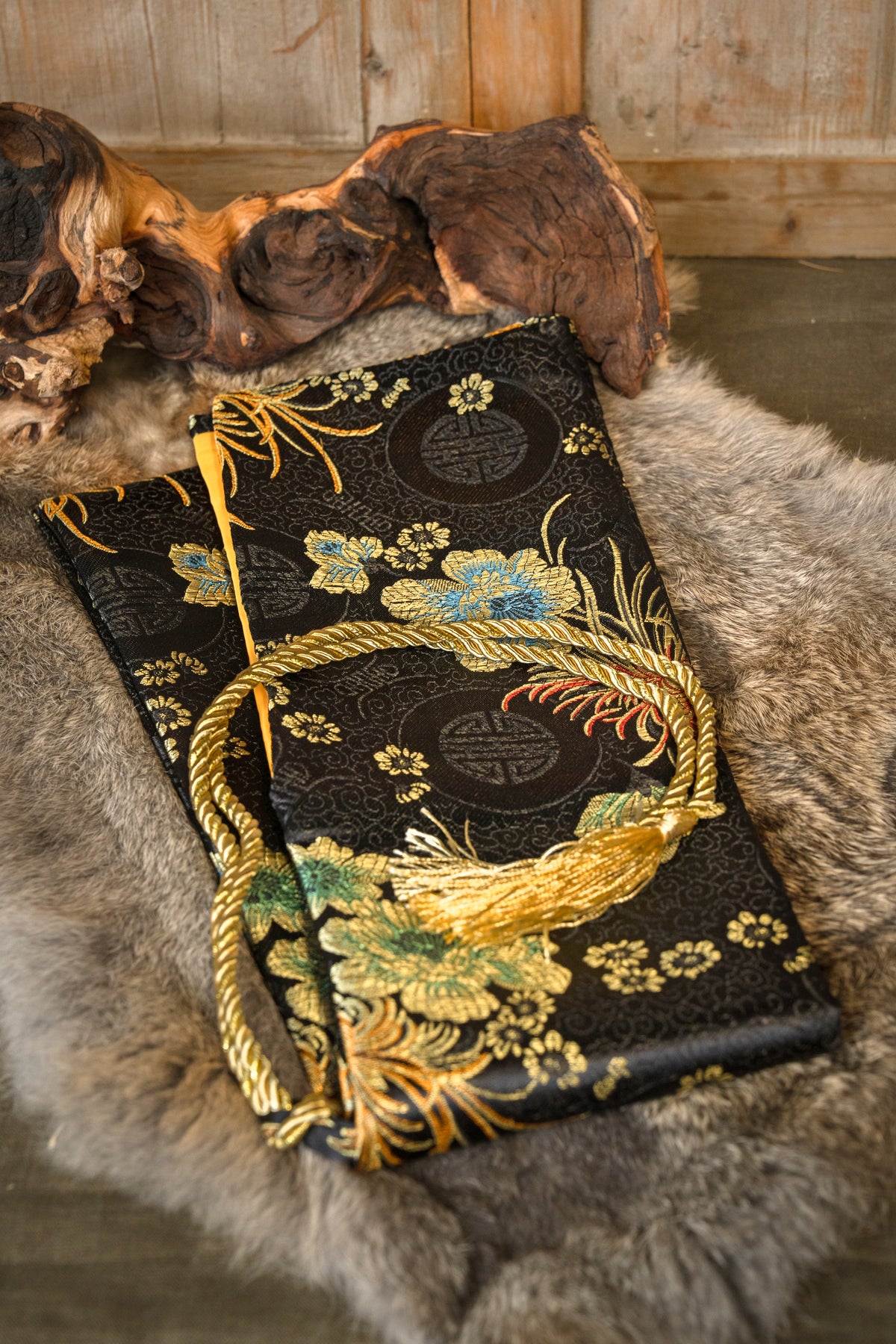 Silk katana sheath