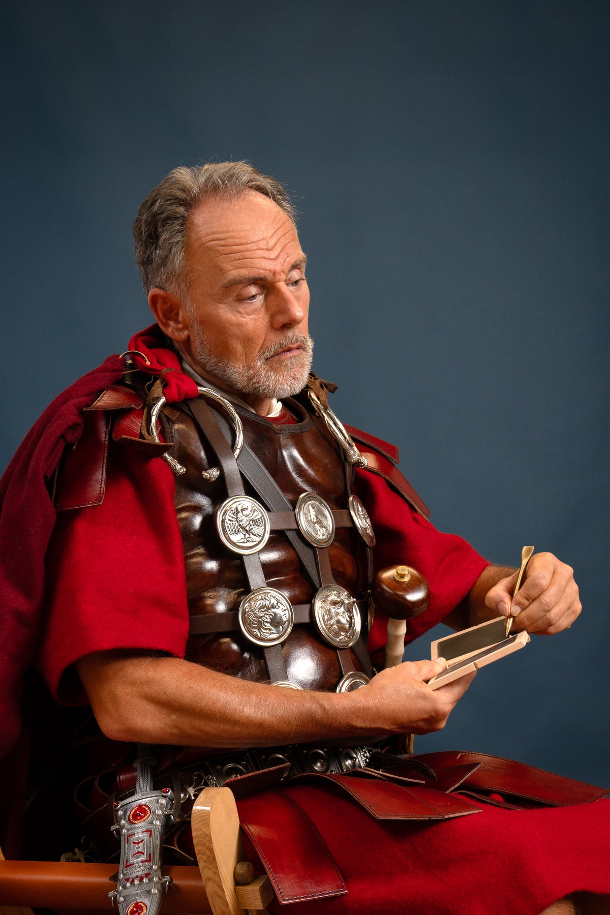 Phalerae set with torc