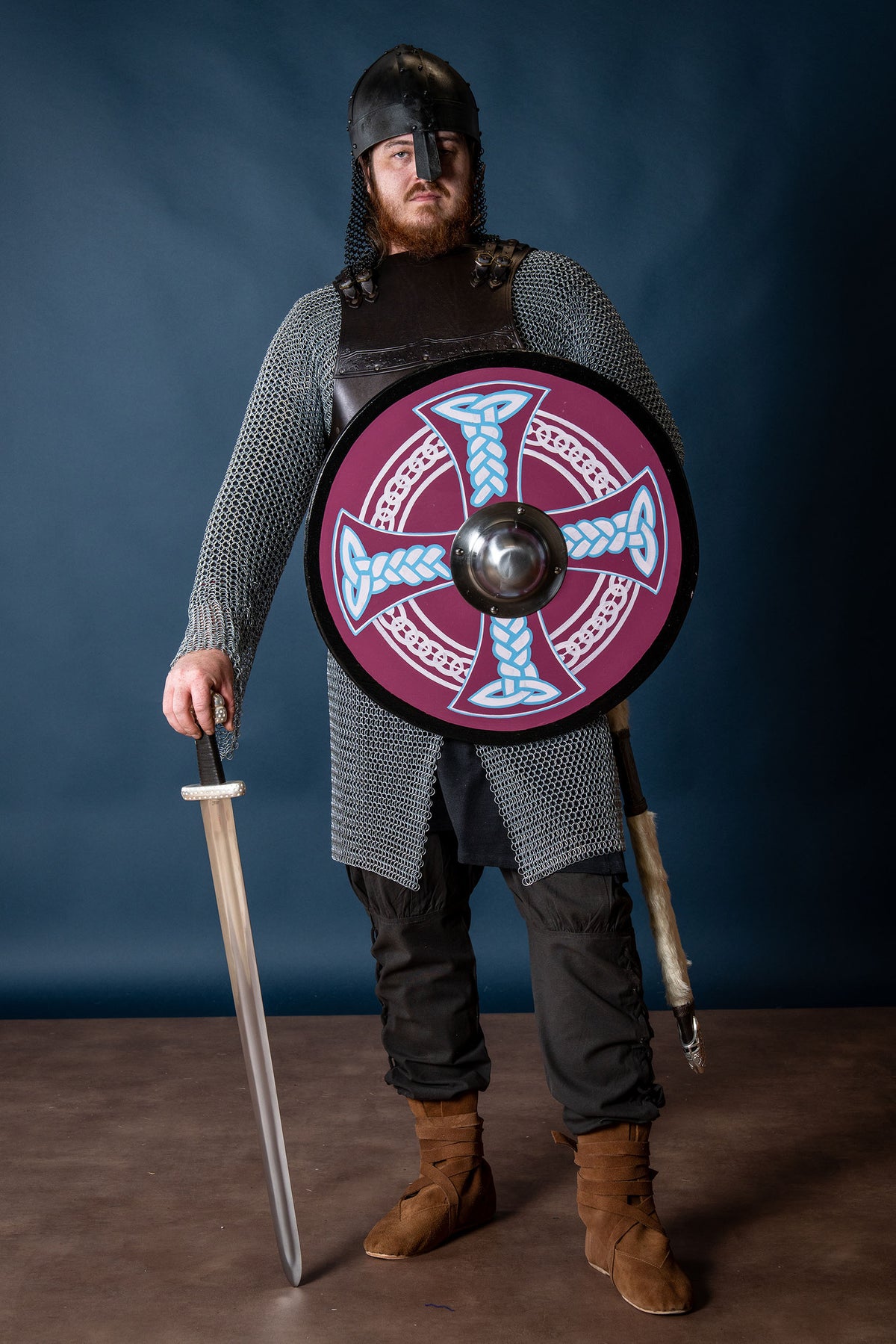 Round shield with Celtic cross