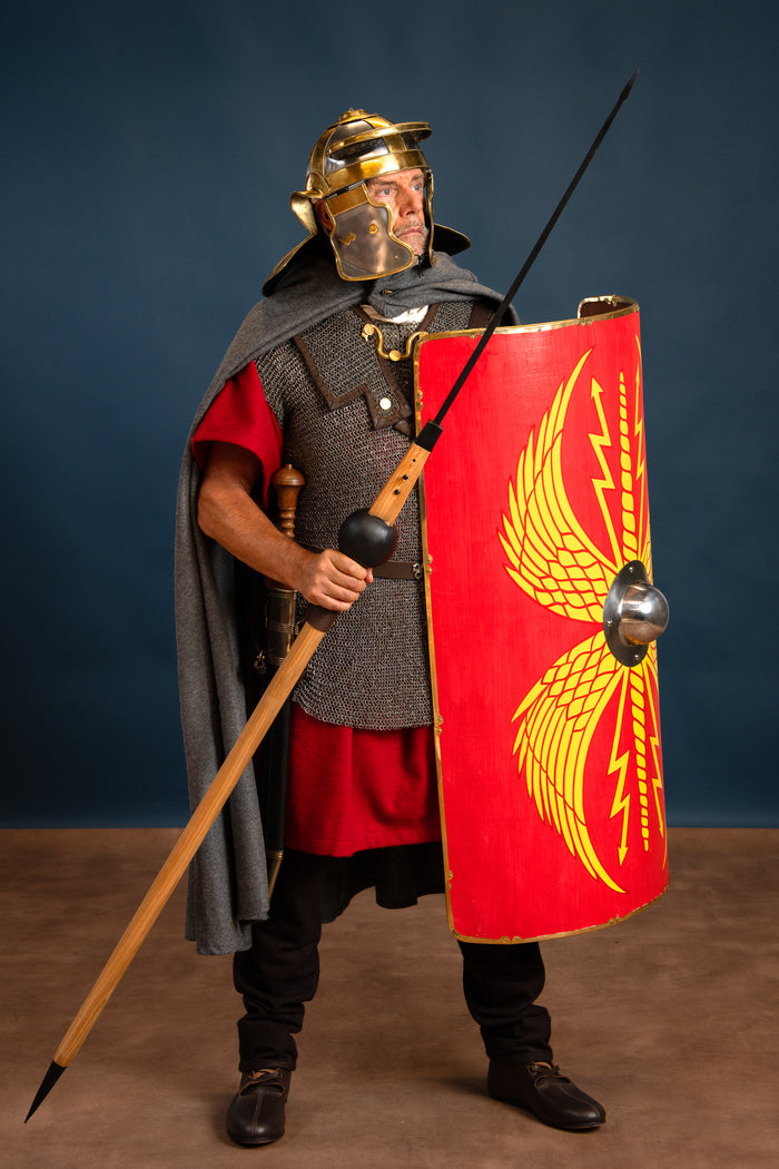 Traditional Roman pilum, semi-sharp