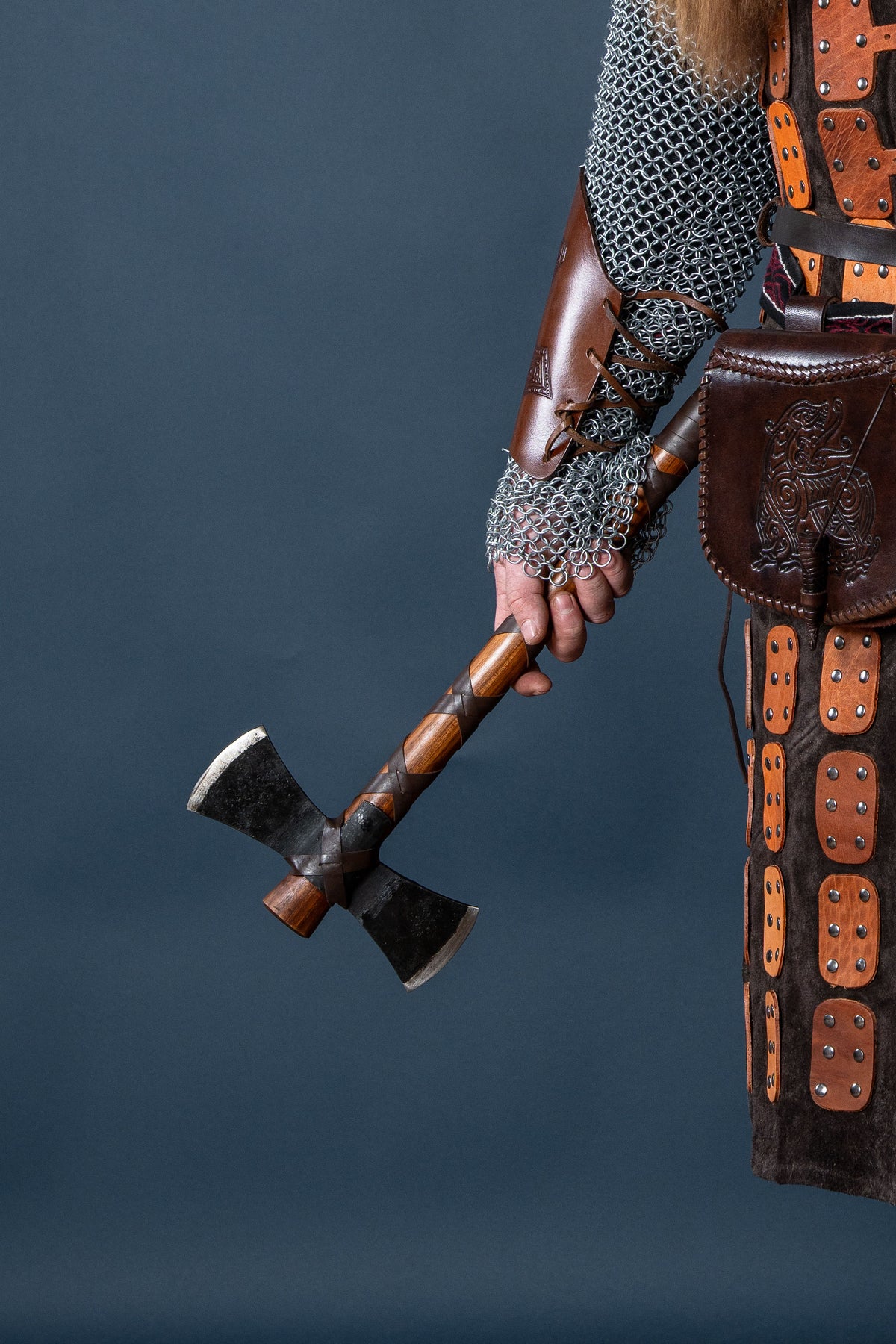 Double Viking axe Floki, semi-sharp