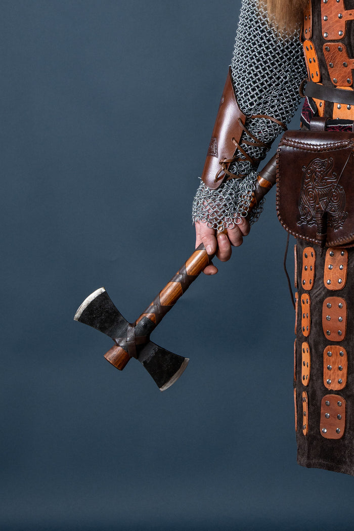 Double Viking axe Floki, semi-sharp