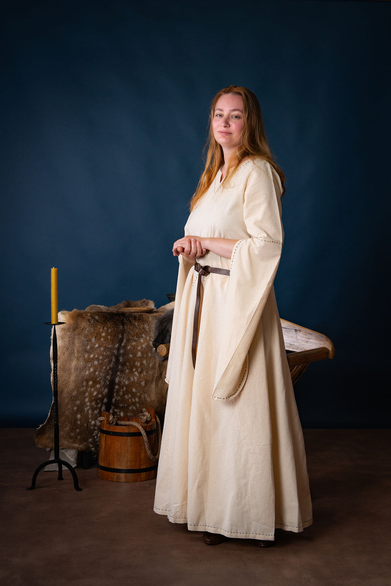 Medeltida klänning Begina, naturfärgad