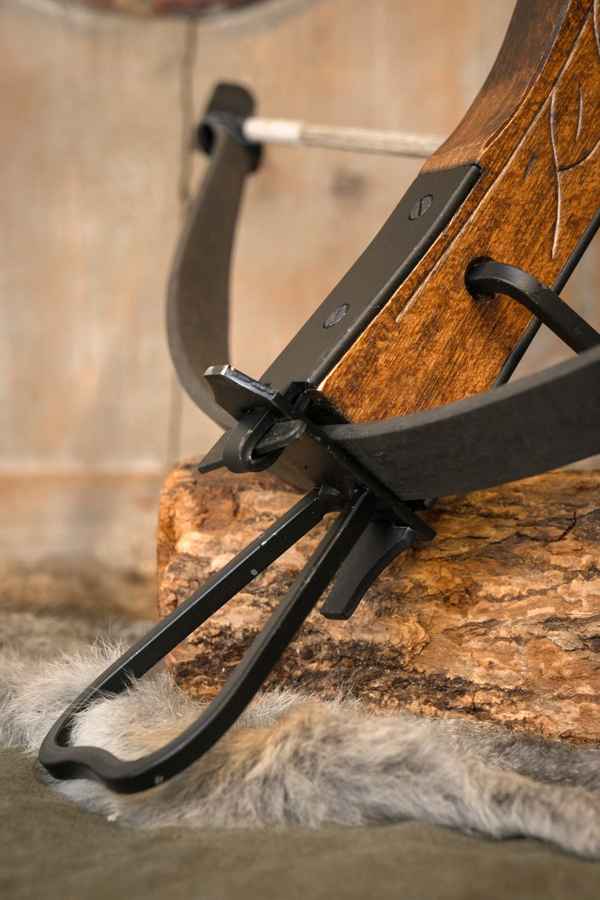 Crossbow, 77 cm