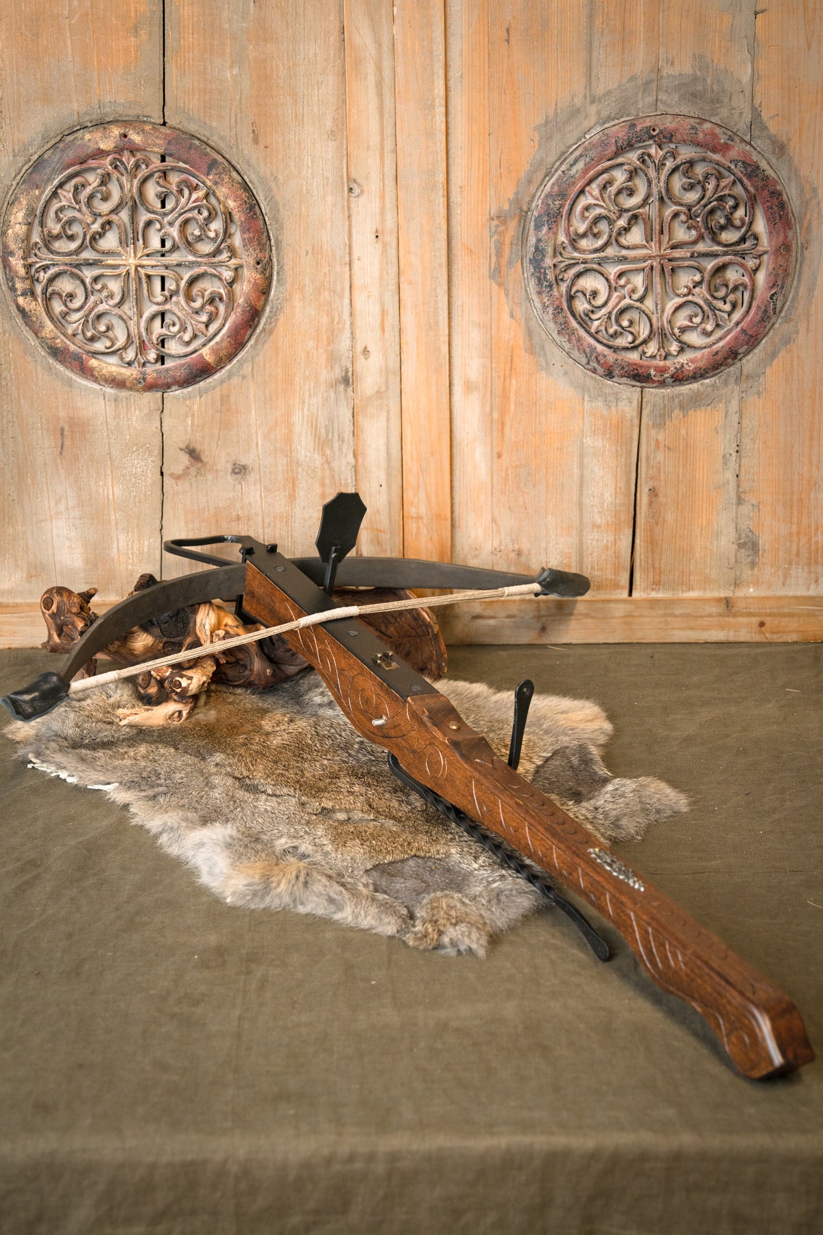 Crossbow, 77 cm