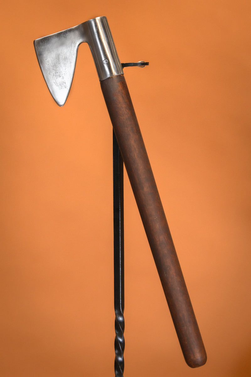 Hacha de guerra del siglo XIII, Biblia de Maciejowski, semi-afilada