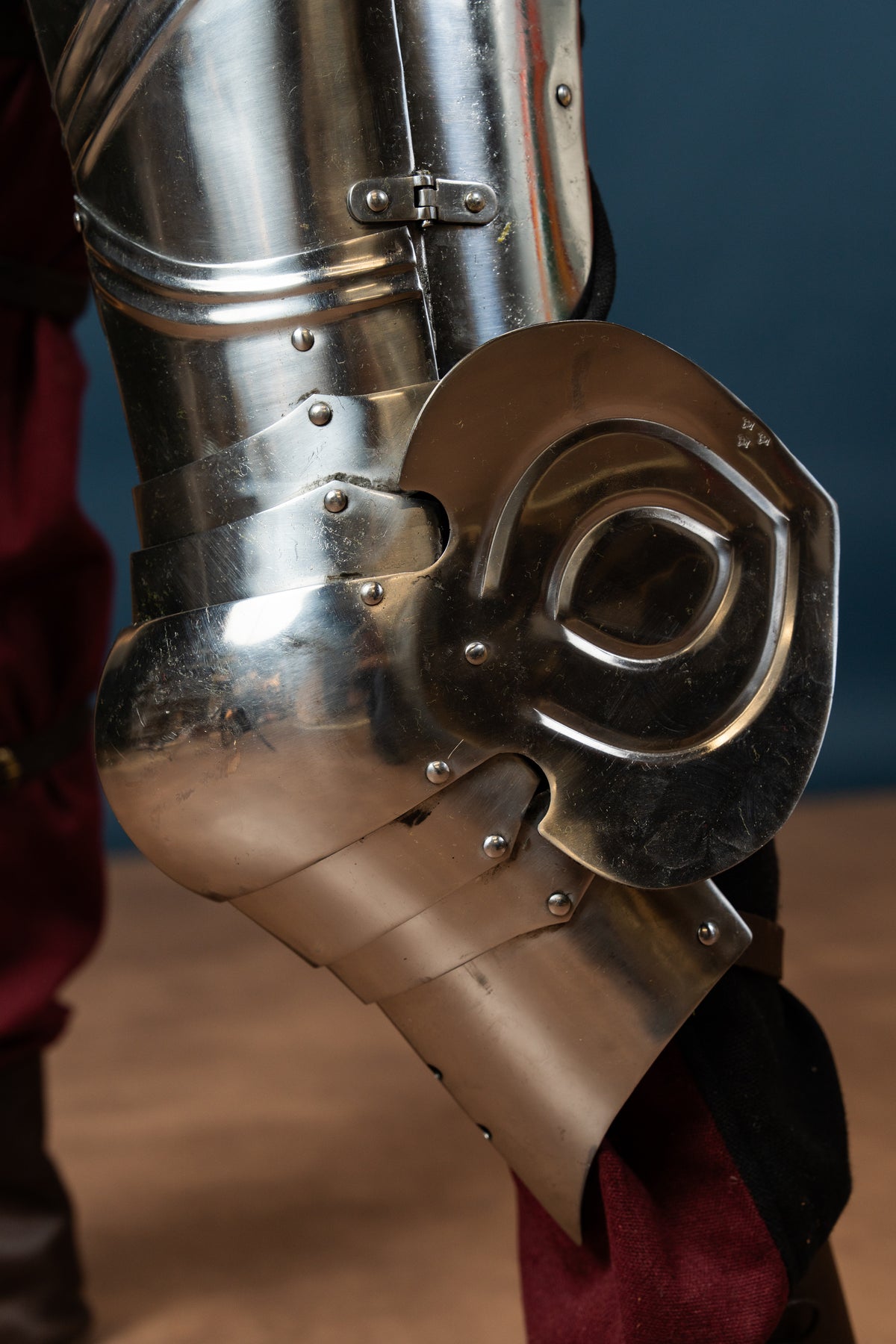 Gothic leg armour (1460–1500), 1.6 mm
