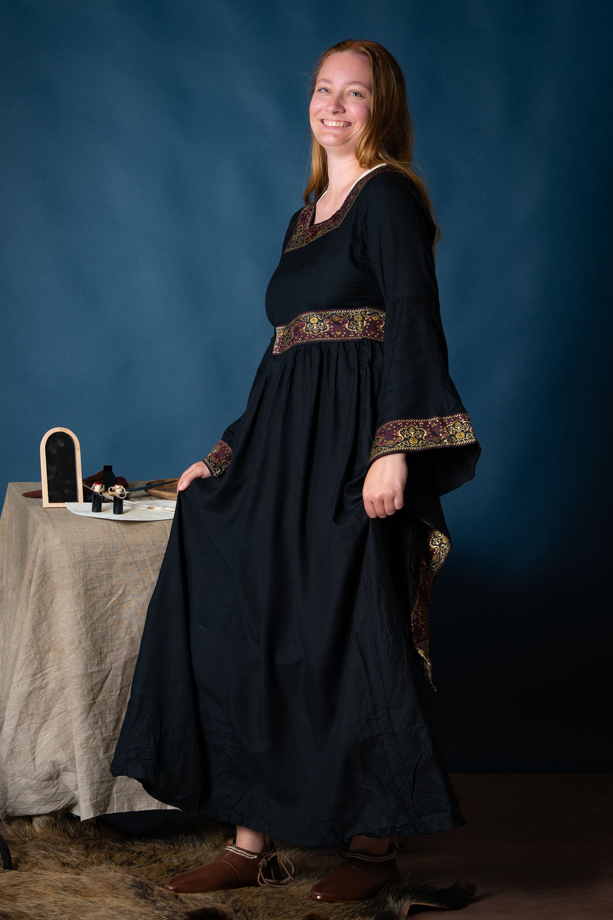 Bliaut Eleonora, black