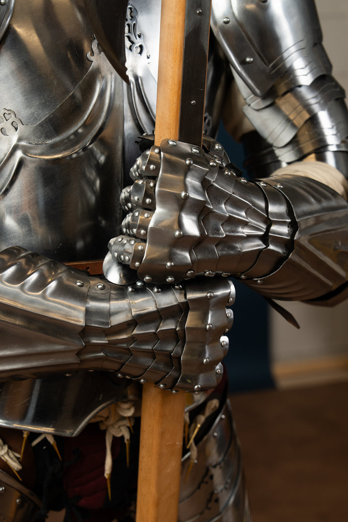 Late Gothic gauntlets, 1.2 mm