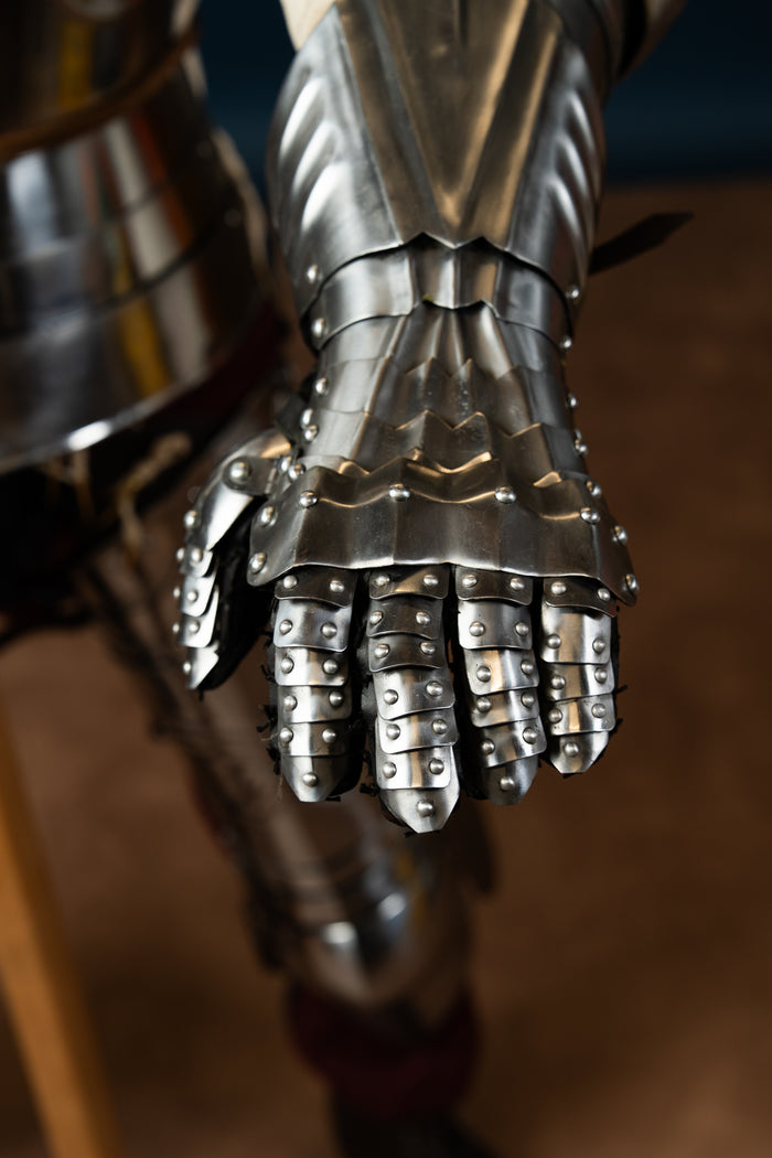 Late Gothic gauntlets, 1.2 mm