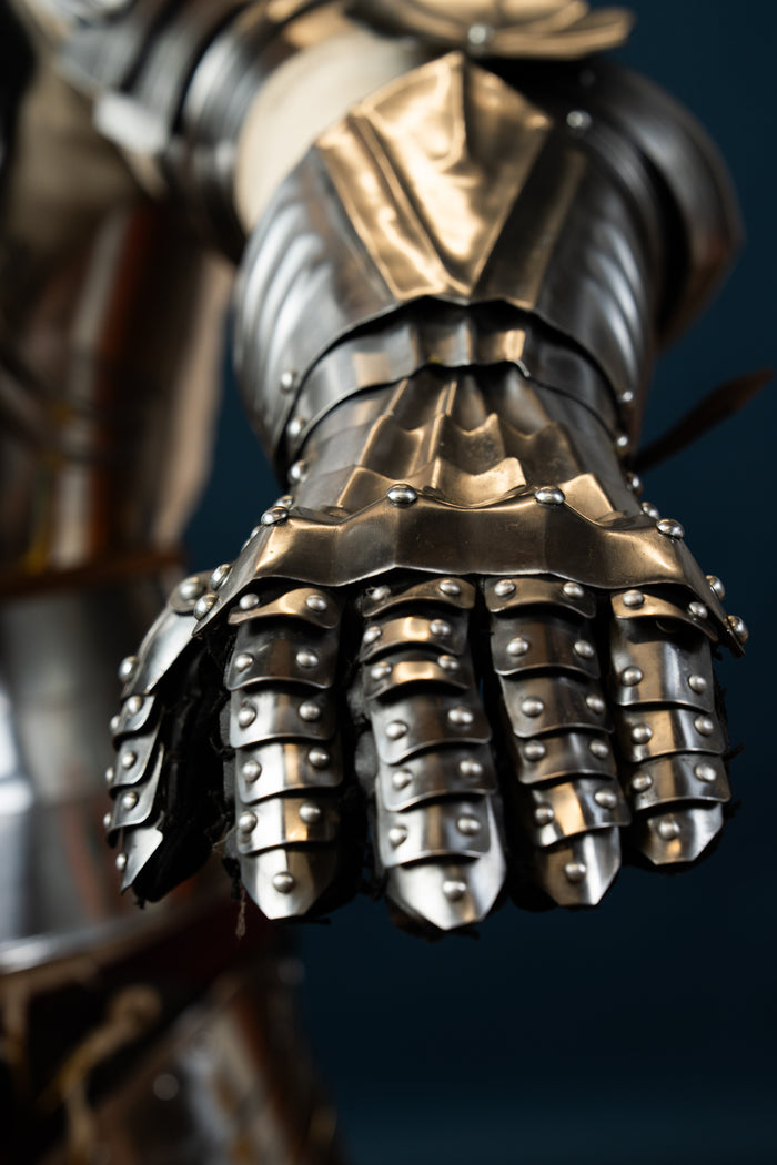 Late Gothic gauntlets, 1.2 mm