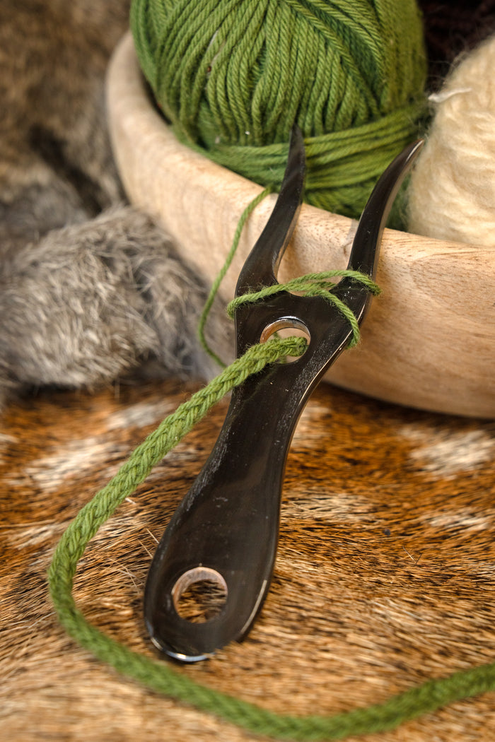 Horn lucet
