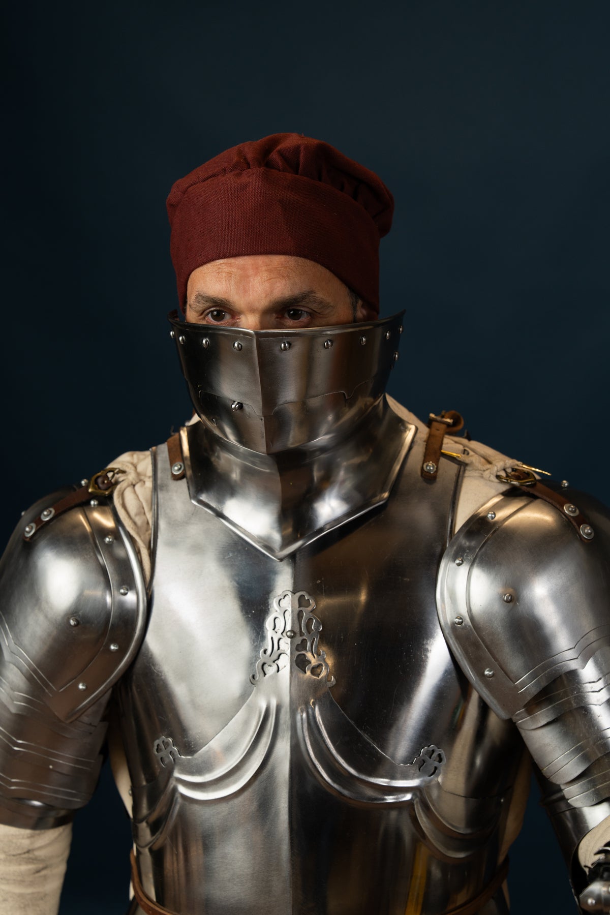15th century Gothic bevor, 1.6 mm
