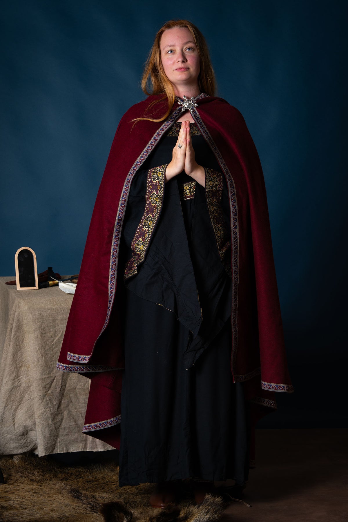 Embroidered cloak Lyra, red, wool mix