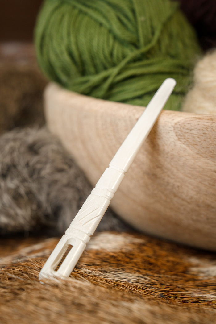 Decorated needle for needle binding