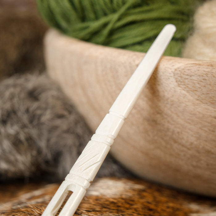 Decorated needle for needle binding