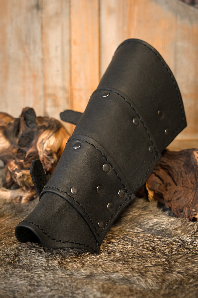 Albrecht leather bracers, forearm guards, black
