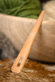 Wooden needle binding needle