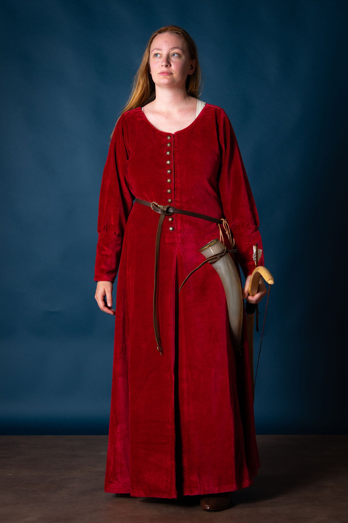 Velvet cotehardie Christina, red