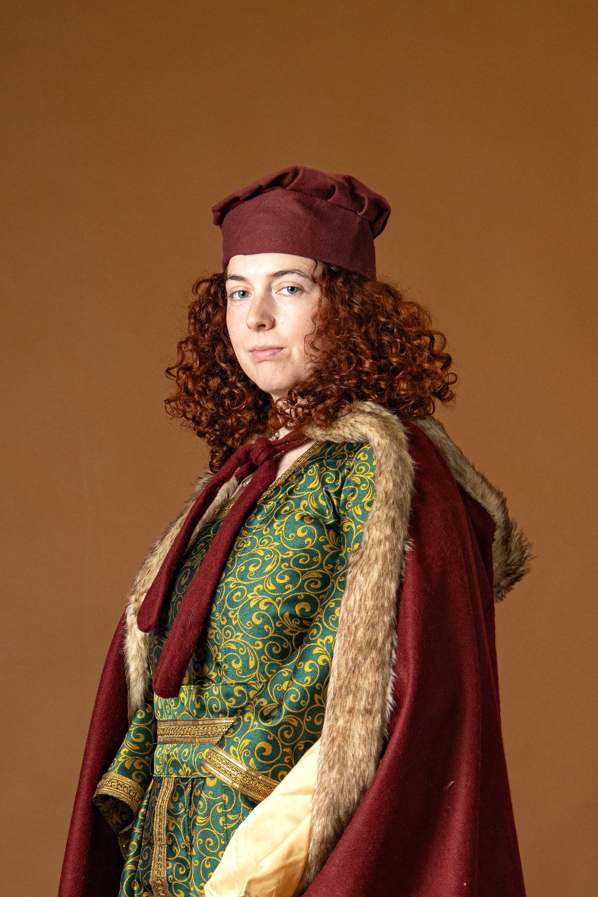 Viking cloak Fjell, wool blend, red