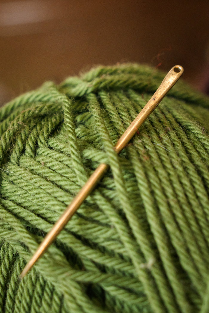 Brass needle 5 cm, price per piece