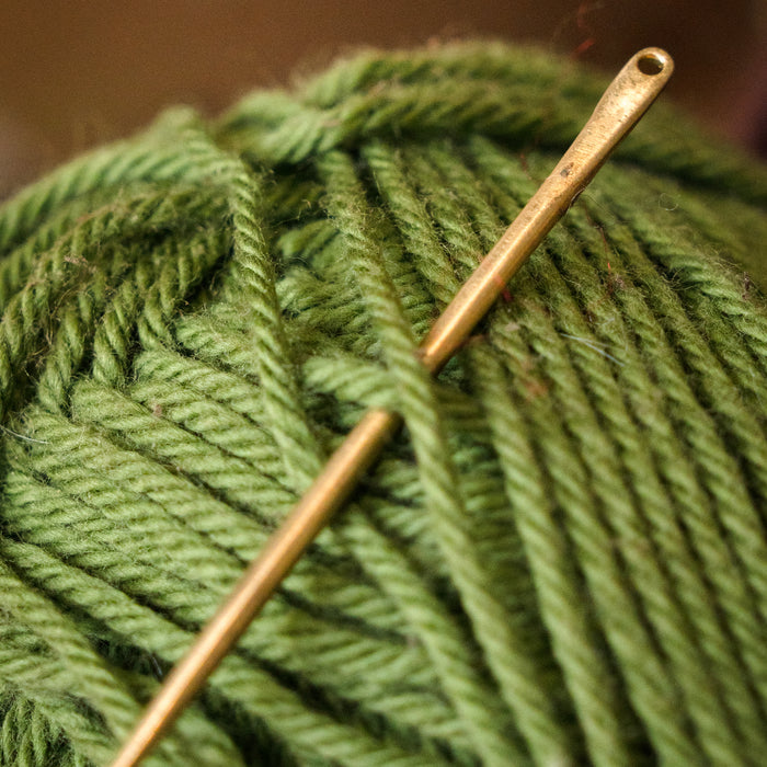 Brass needle 5 cm, price per piece