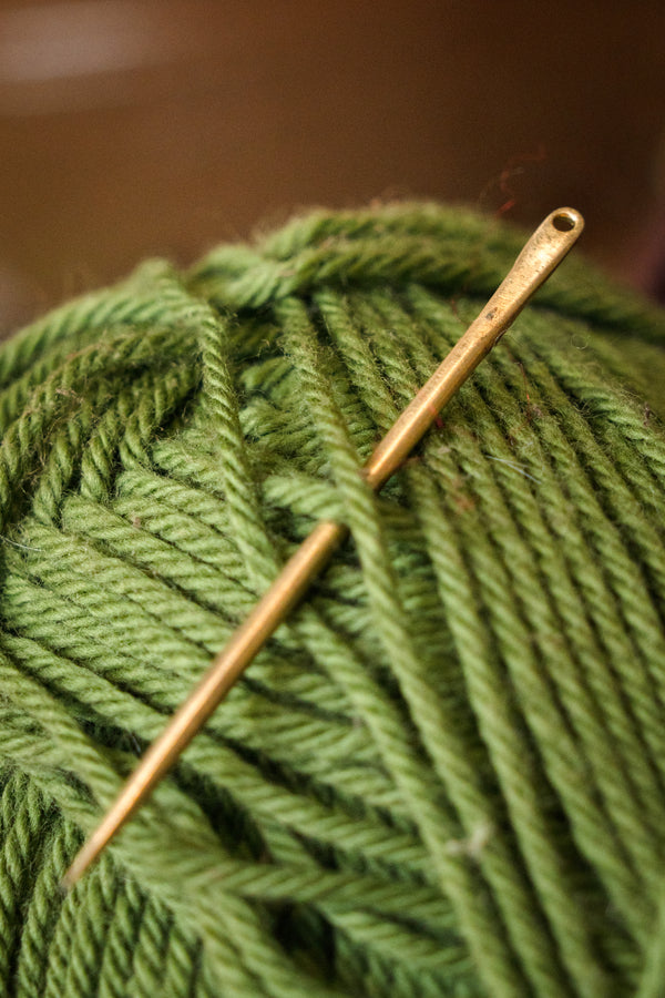 Brass needle 5 cm, price per piece